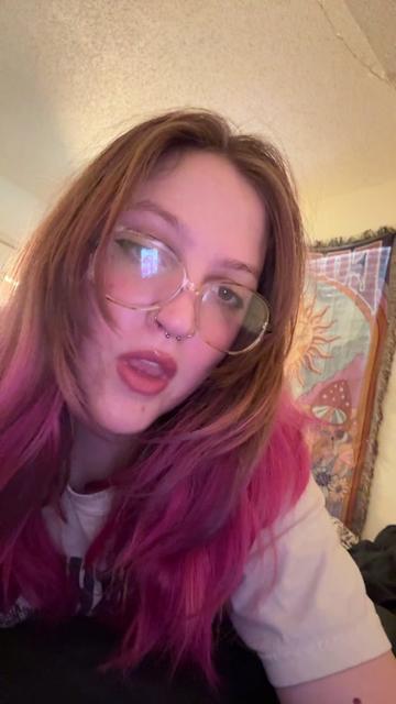 @<3