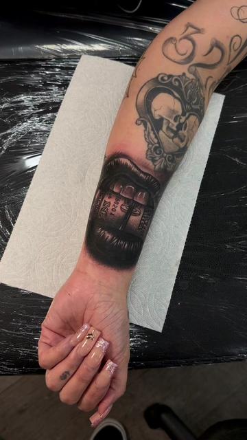 @tattoo.whisper