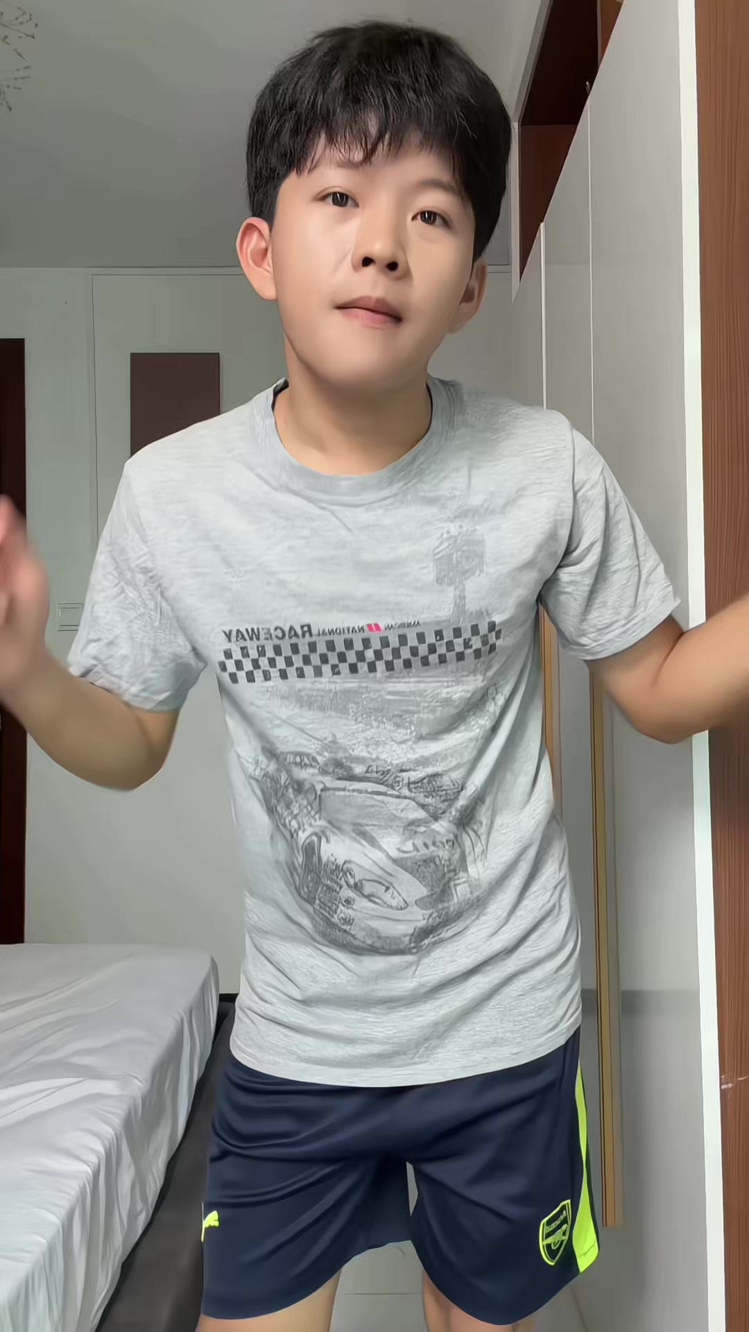 @លីហ្វុង.lyfong