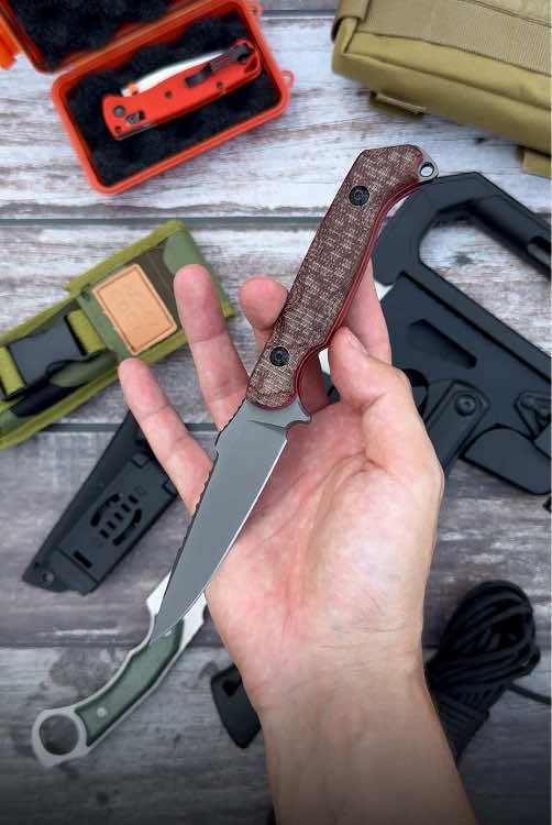 @survival.knives