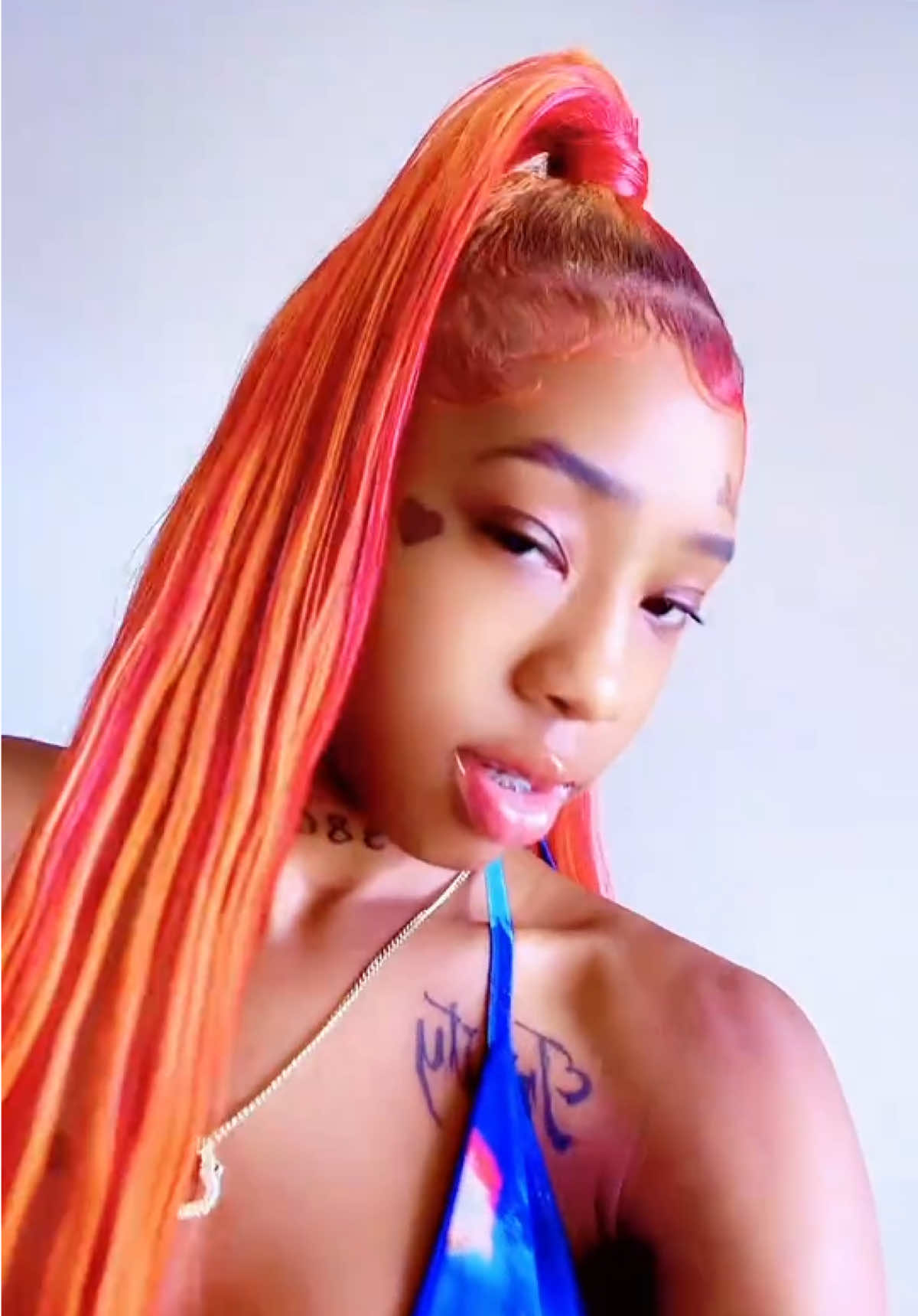 @novabeezyx