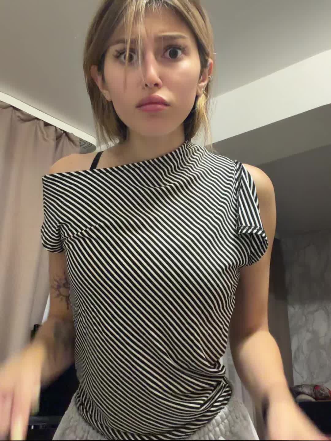 @_risha_ri