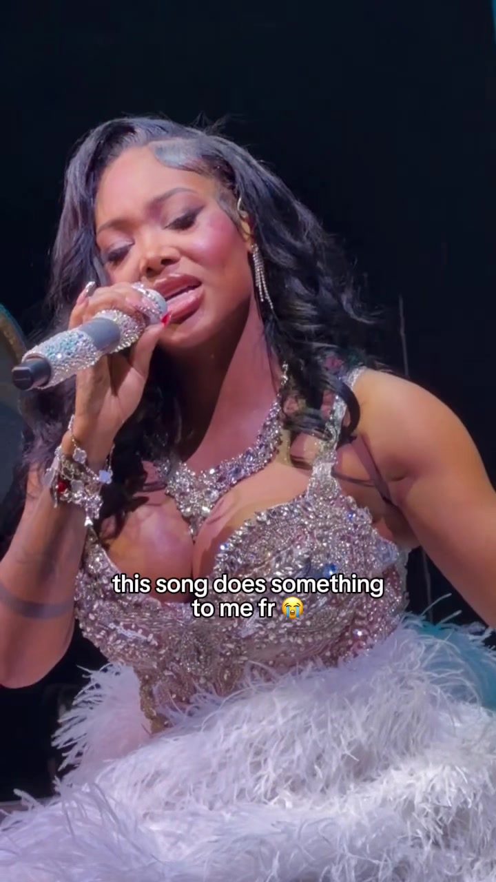 @Summer Walker Fan Page