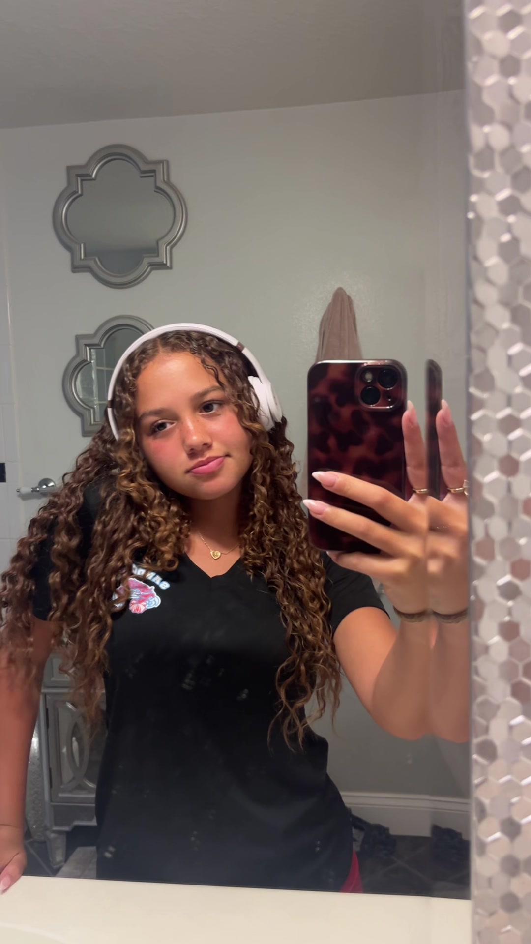 @ariana