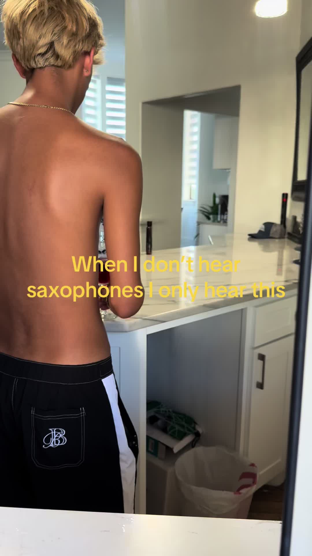 @BELLUSAPPAREL