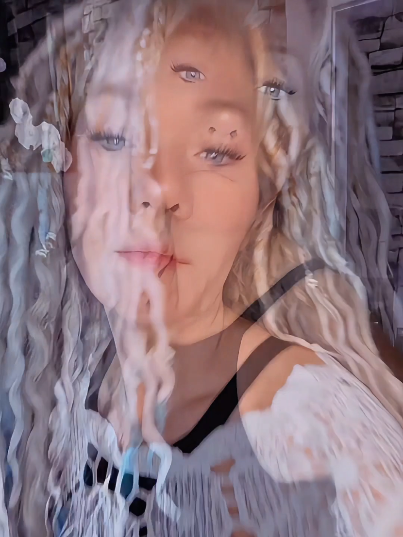 @𝕮𝖍𝖗𝖎𝖘𝖙𝖎𝖓𝖆