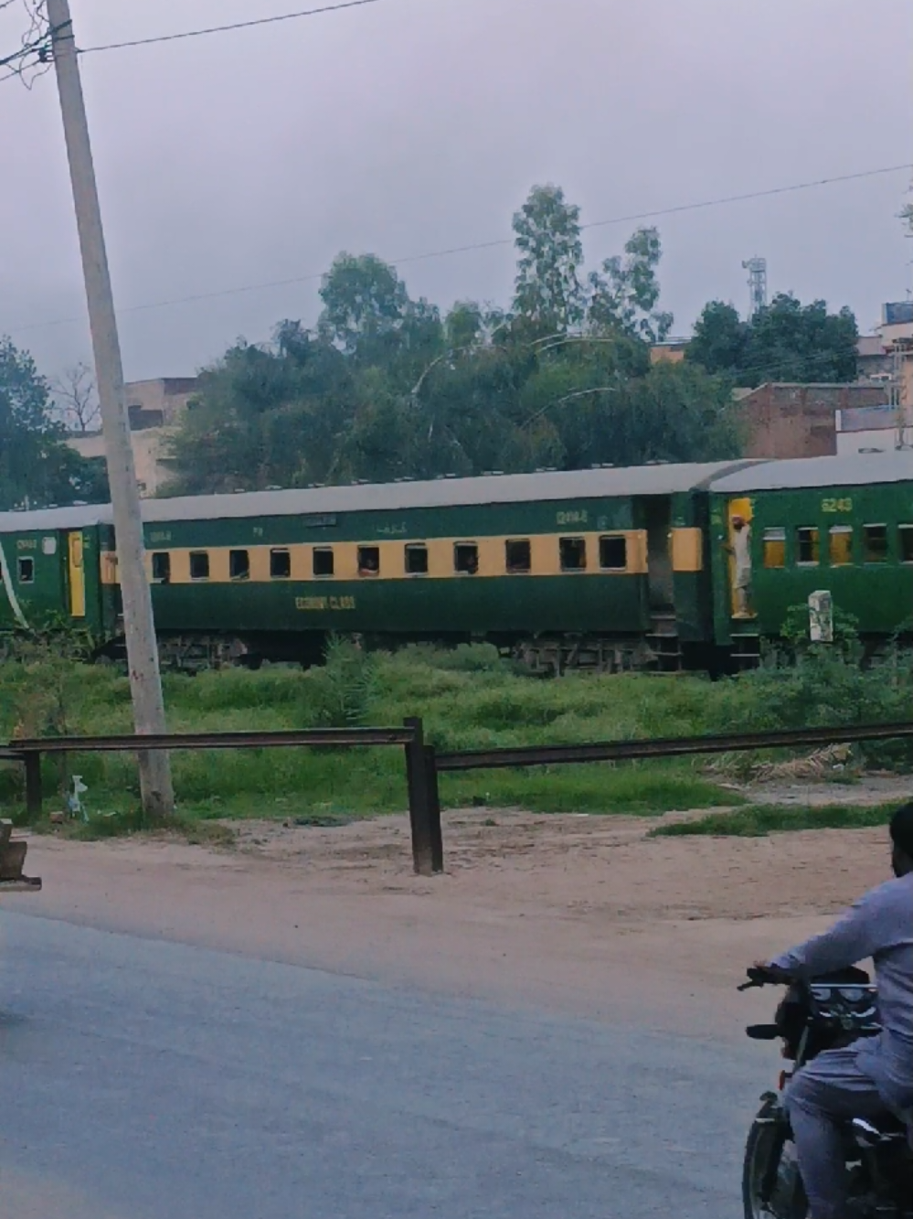 @Royal Conveyance Train