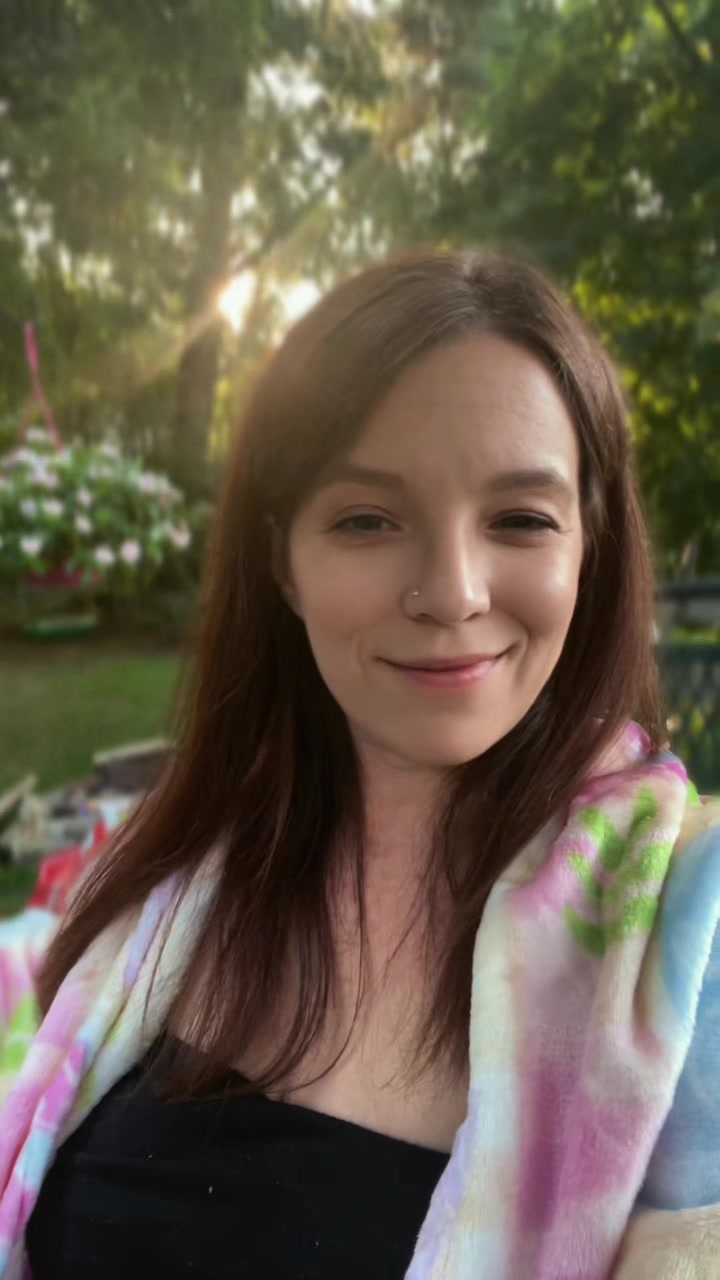 @PrettyLittleJenny