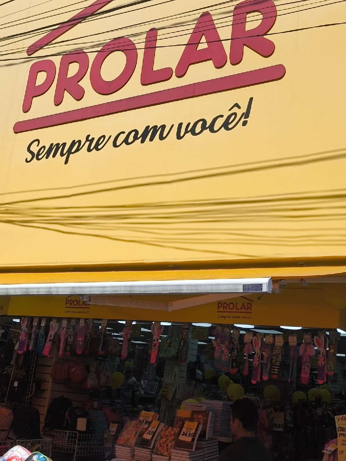 @M&ocirc;nica