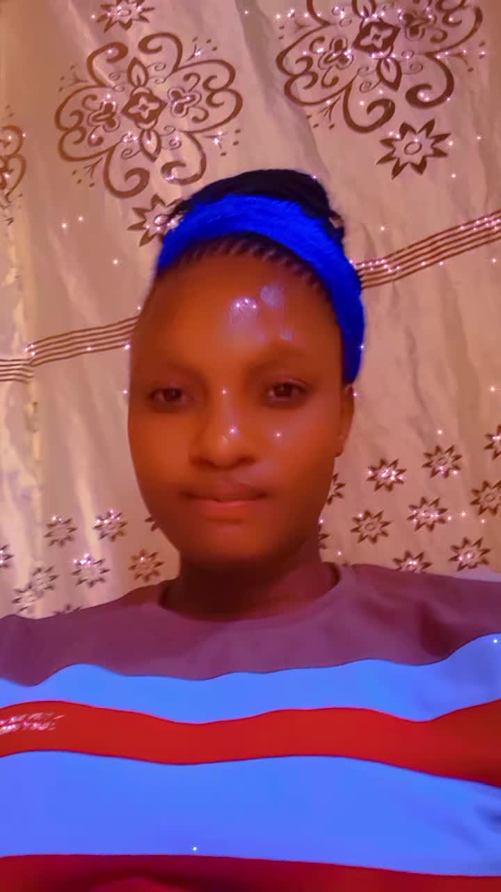 @elizabethkahkitho