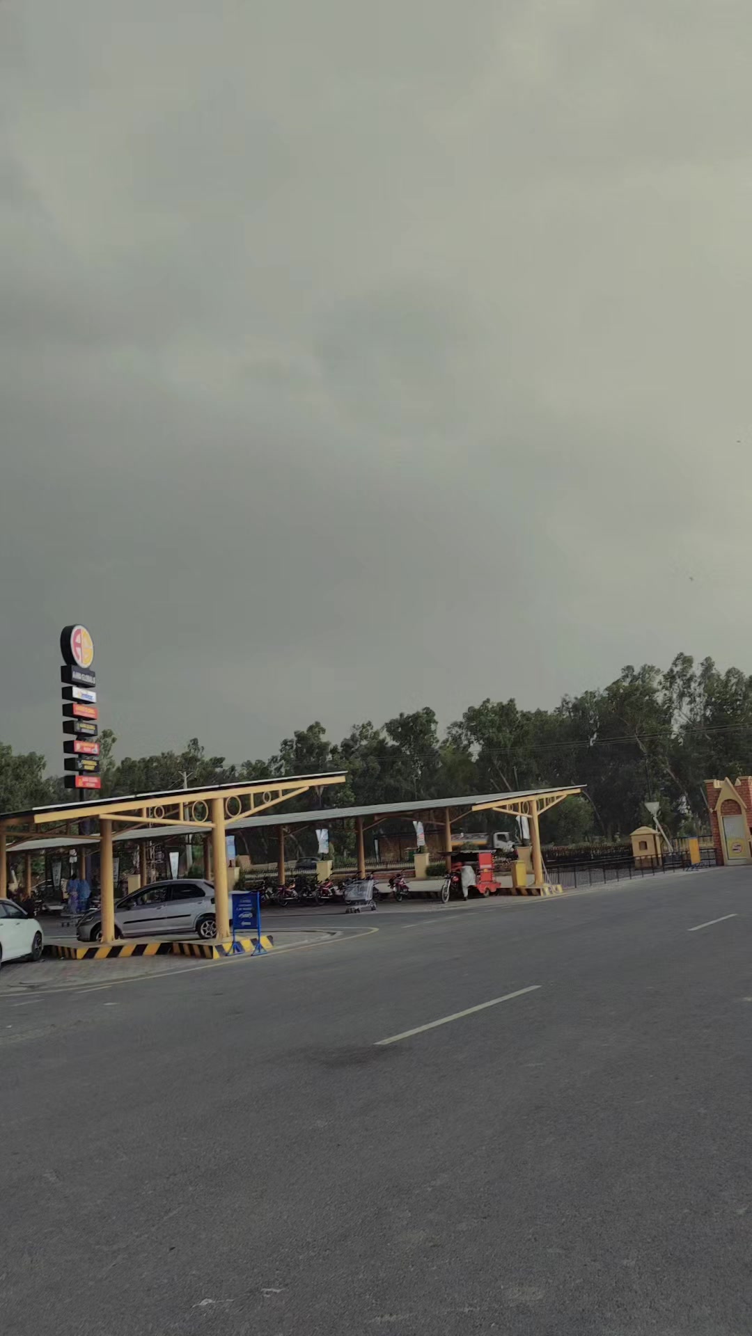 @Mehar Majo🇵🇰