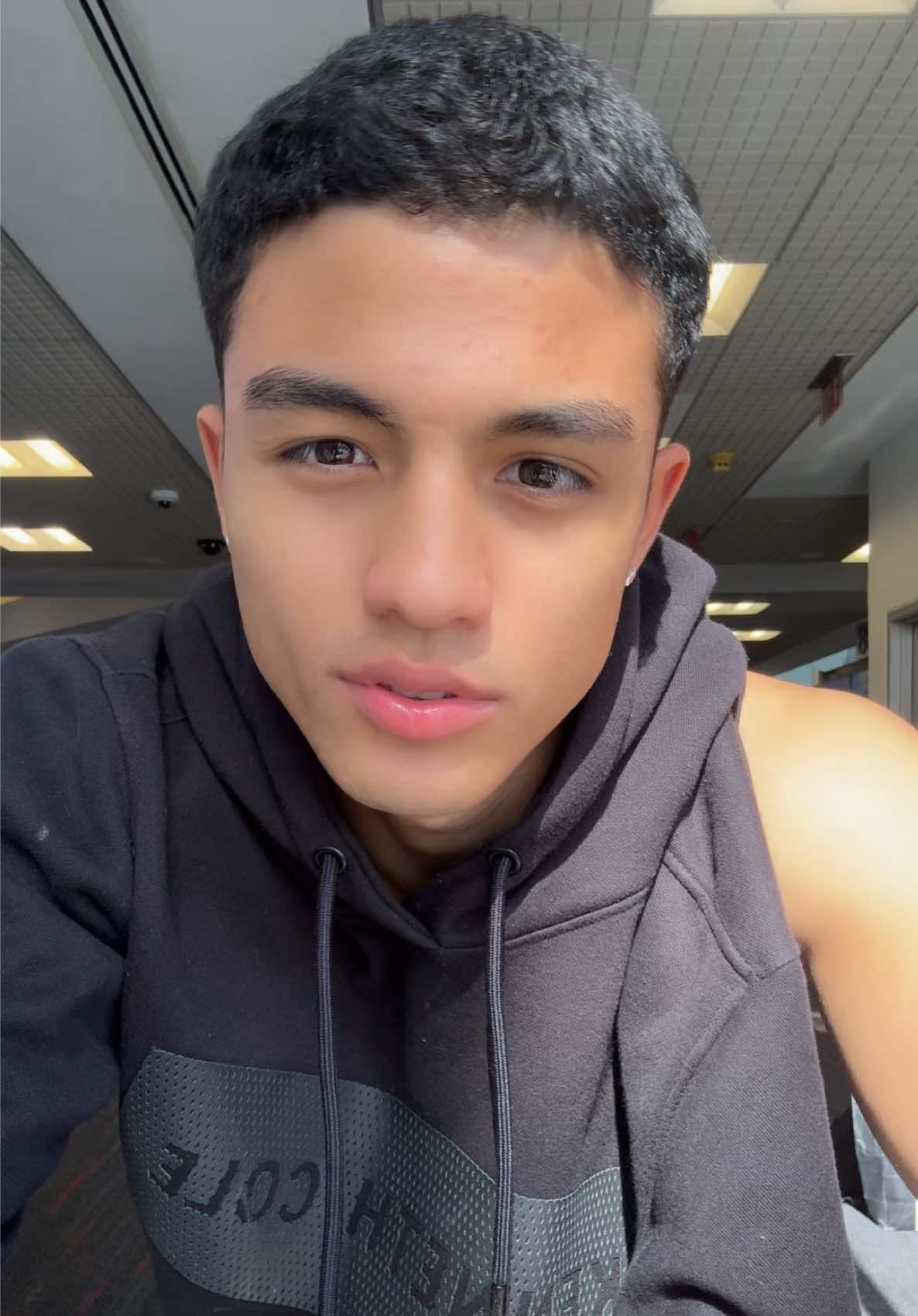 @𝐇𝐮𝐠𝐨 🦦