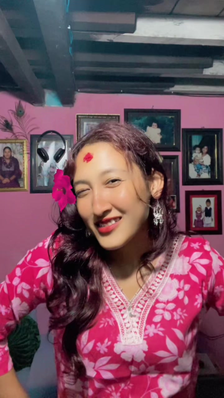 @🐼