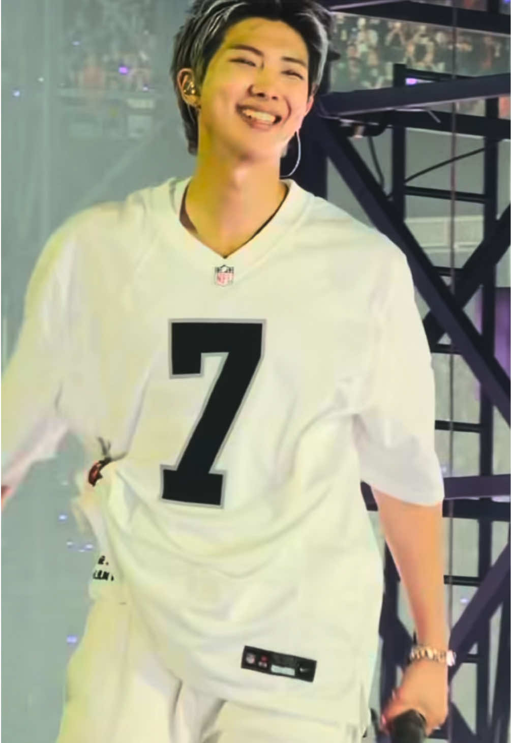 @ot7loml๐ธ๐