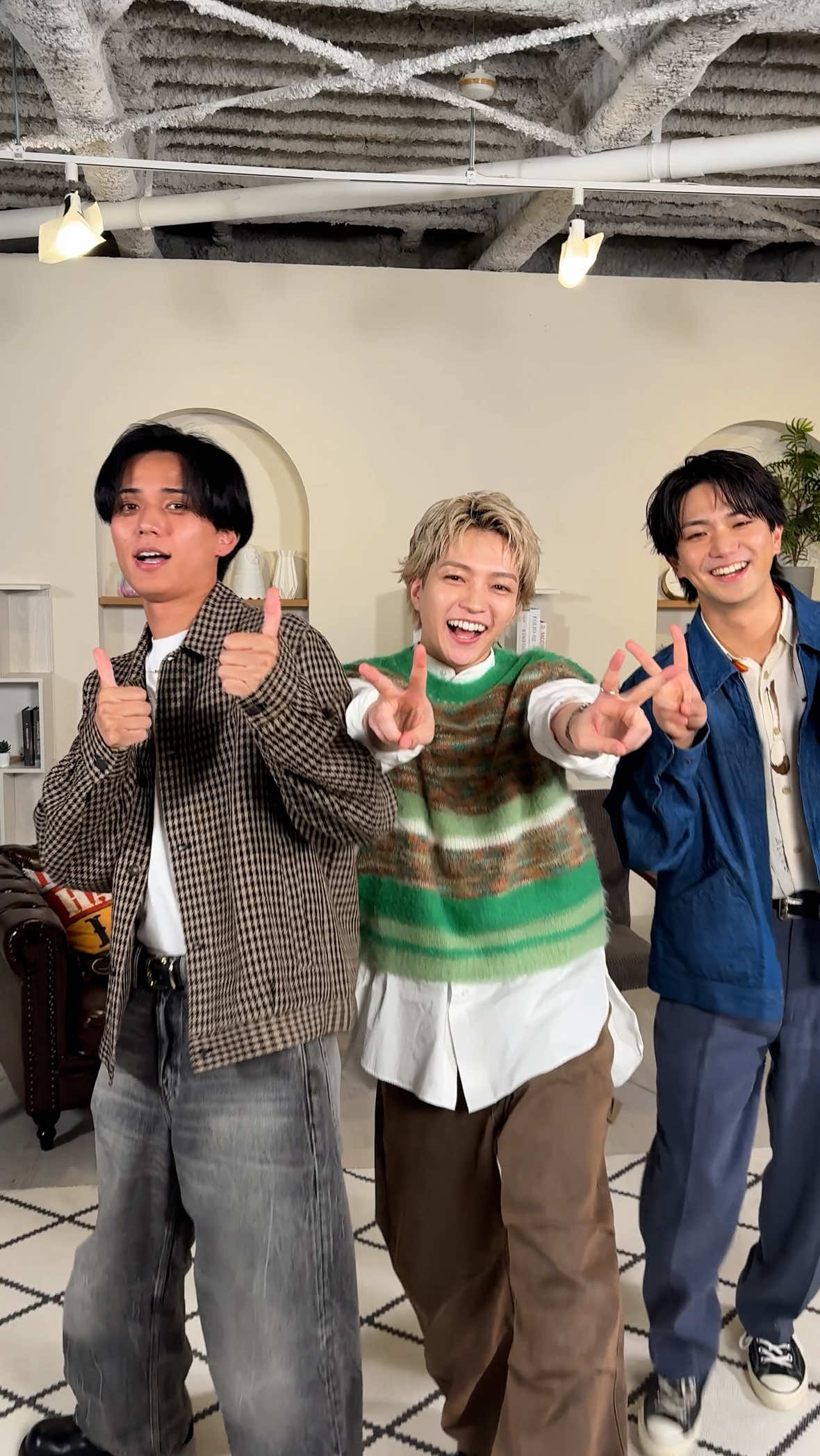 @なにわ男子 / Storm Labels