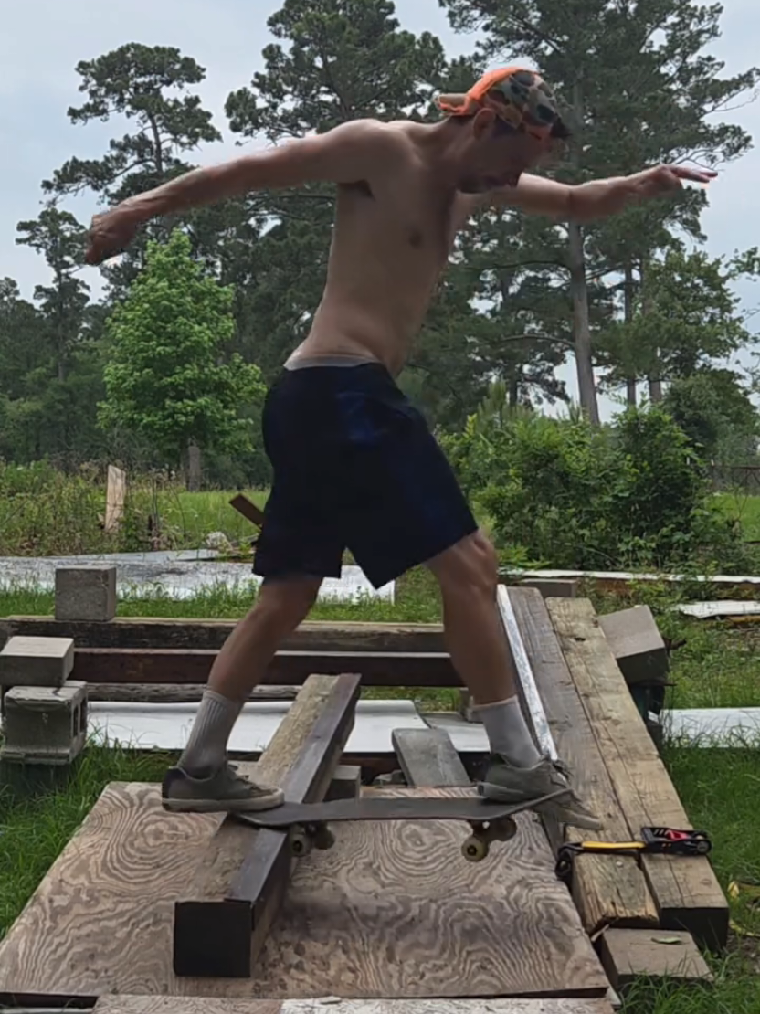 @Jason / skateboarding