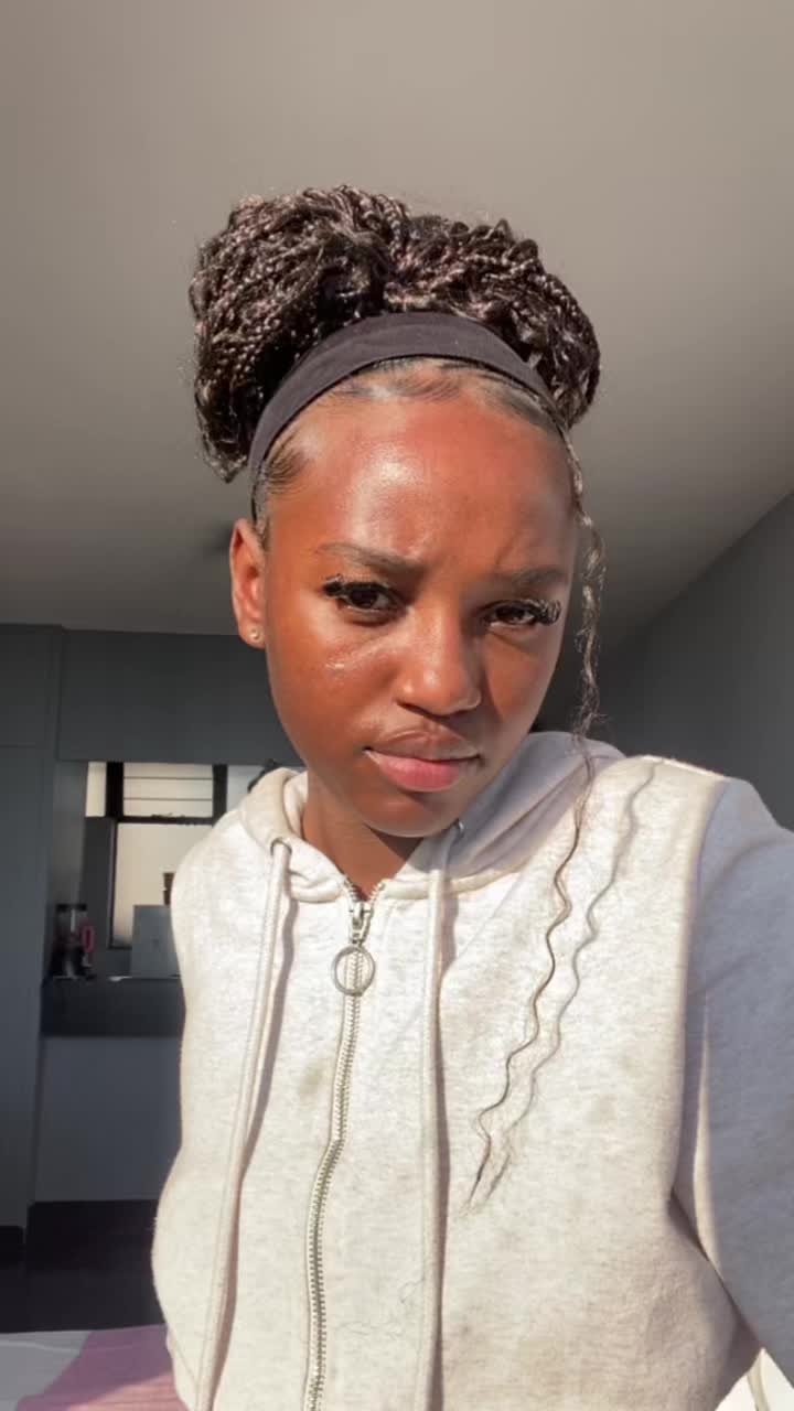 @_. 𝓚𝓮𝓵𝓵𝔂🙈