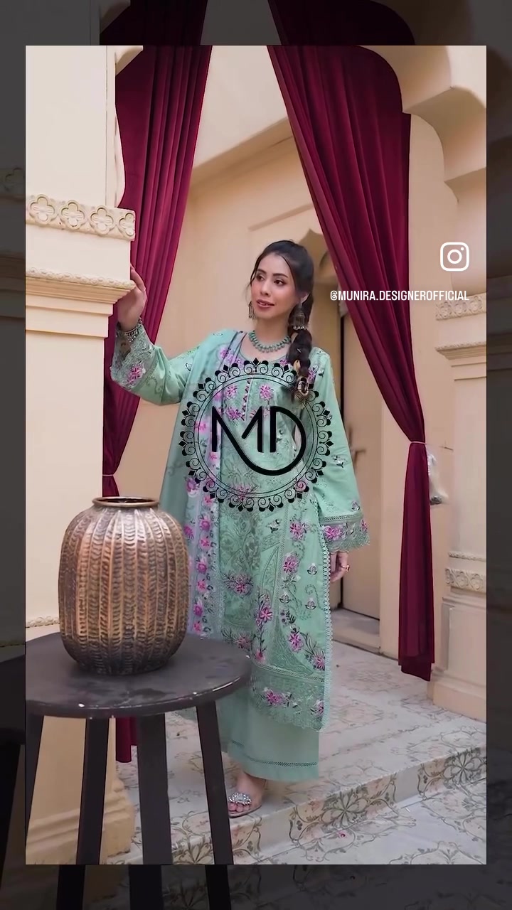 @Fouziadressboutique