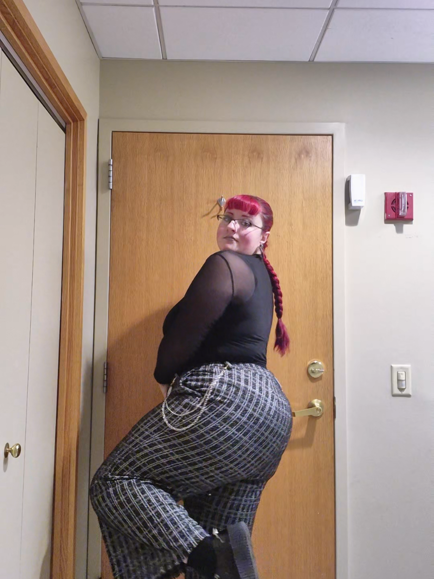 @Isabella 🖤🕸️⁷