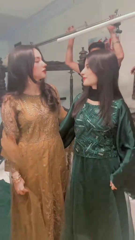 @Aina Asif
