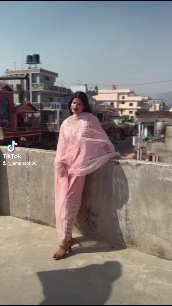 @𝐃𝐢𝐘𝐚 𝐎𝐥𝐢  ❤️