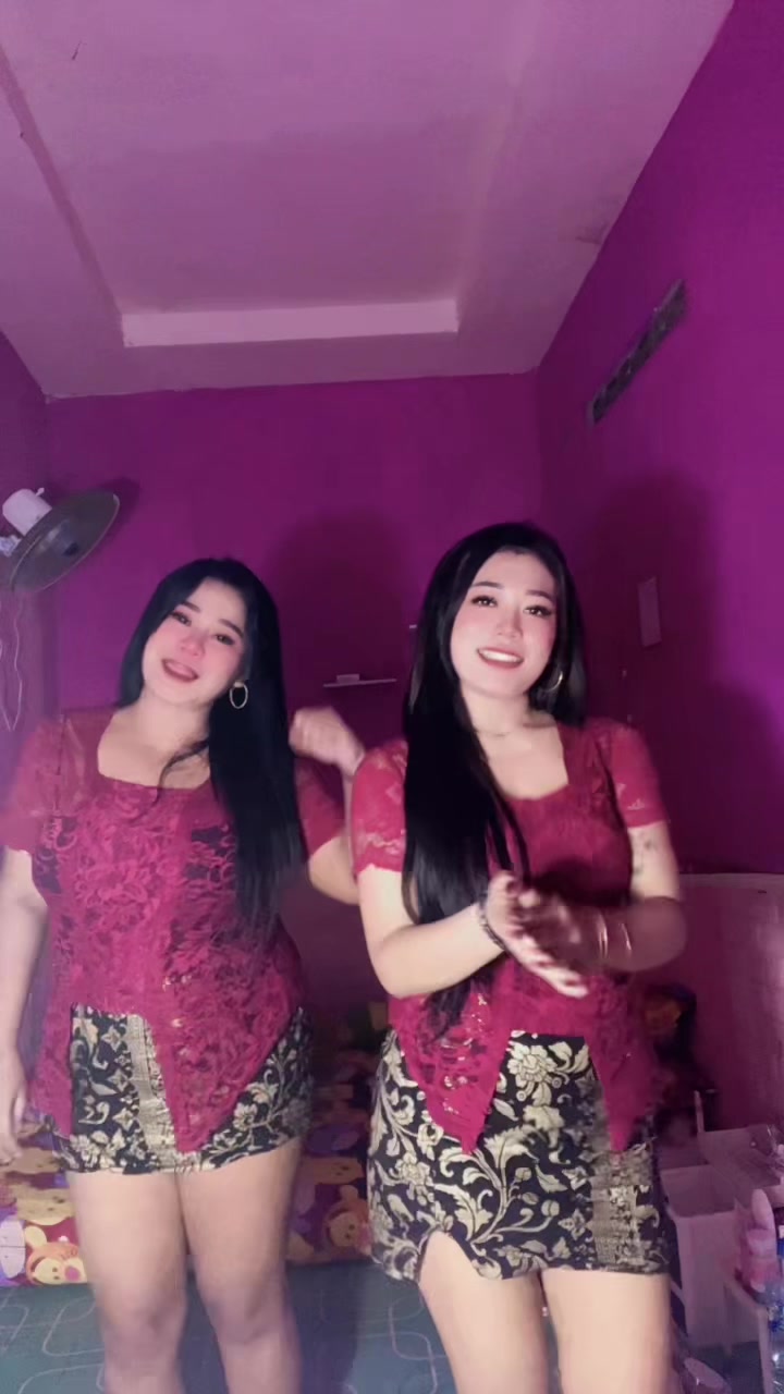 @t0tallynot.ririn