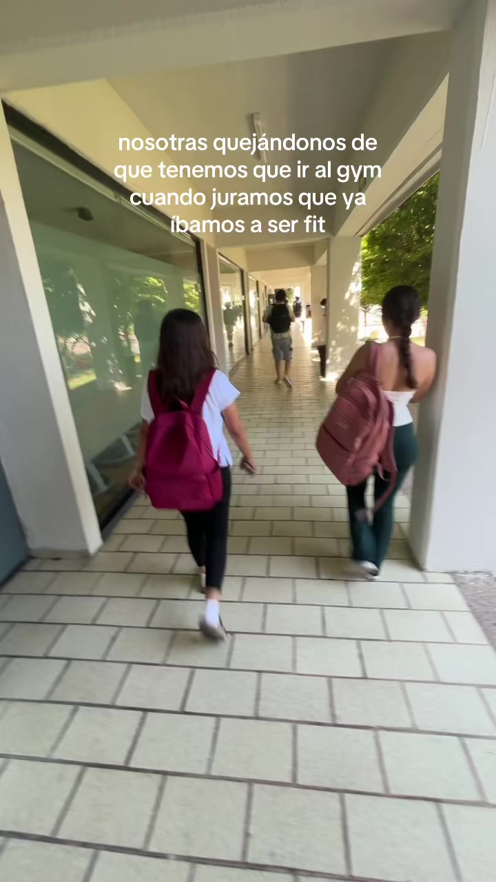 @Aitana