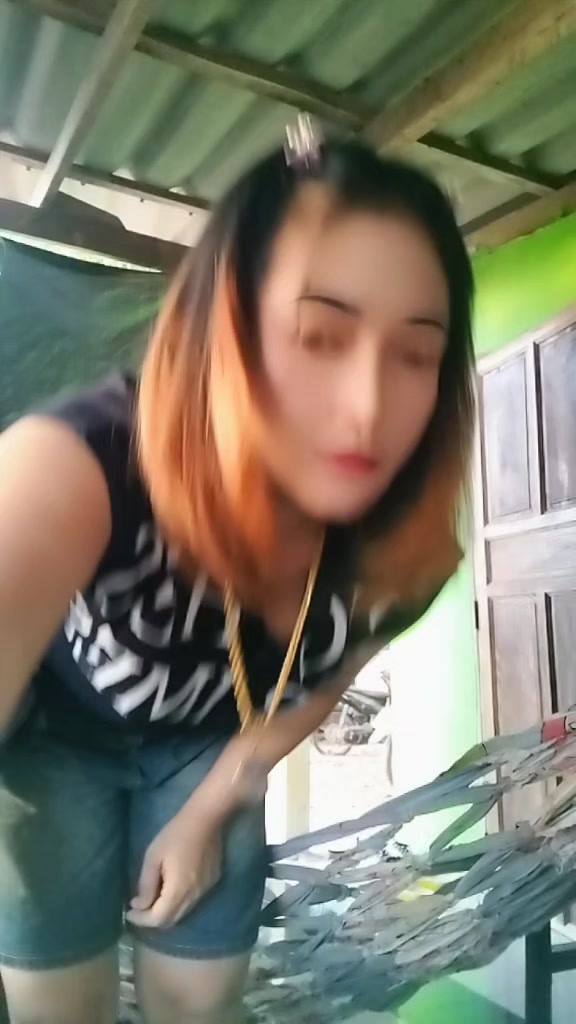 @น้ำผึ้ง บ้านมะหิงค์