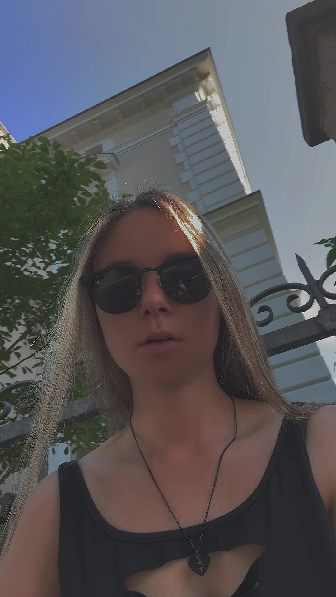 @Lena.pltdr