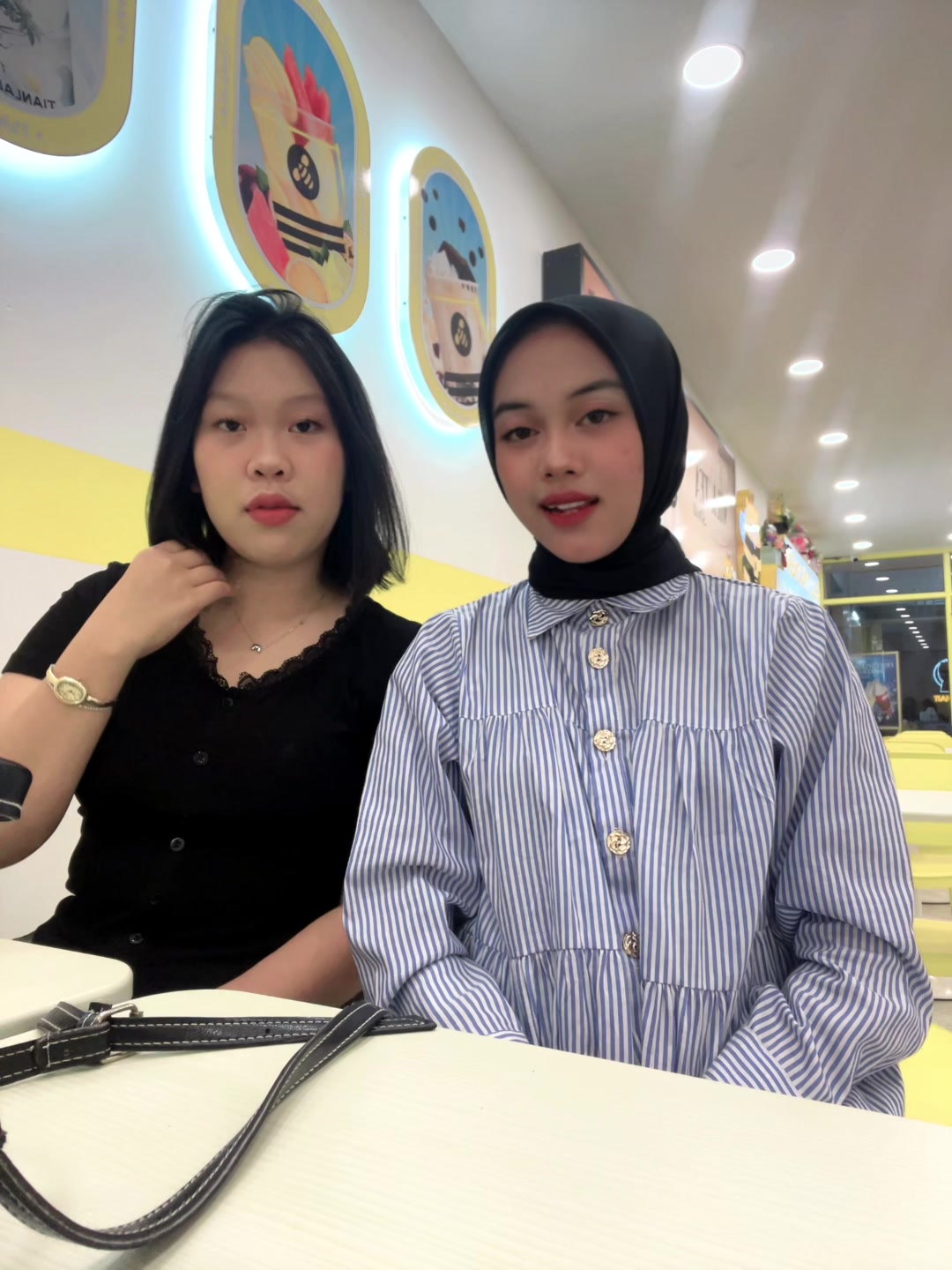 @yana