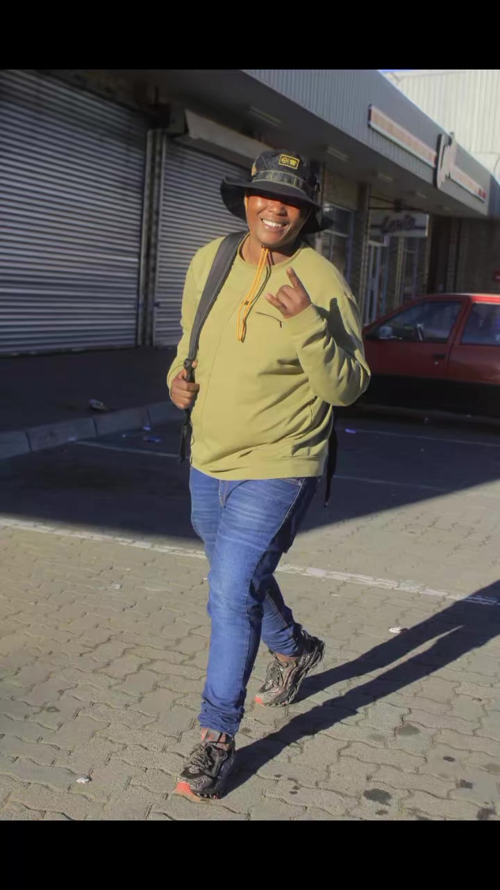 @KING 🤴 SHAKA