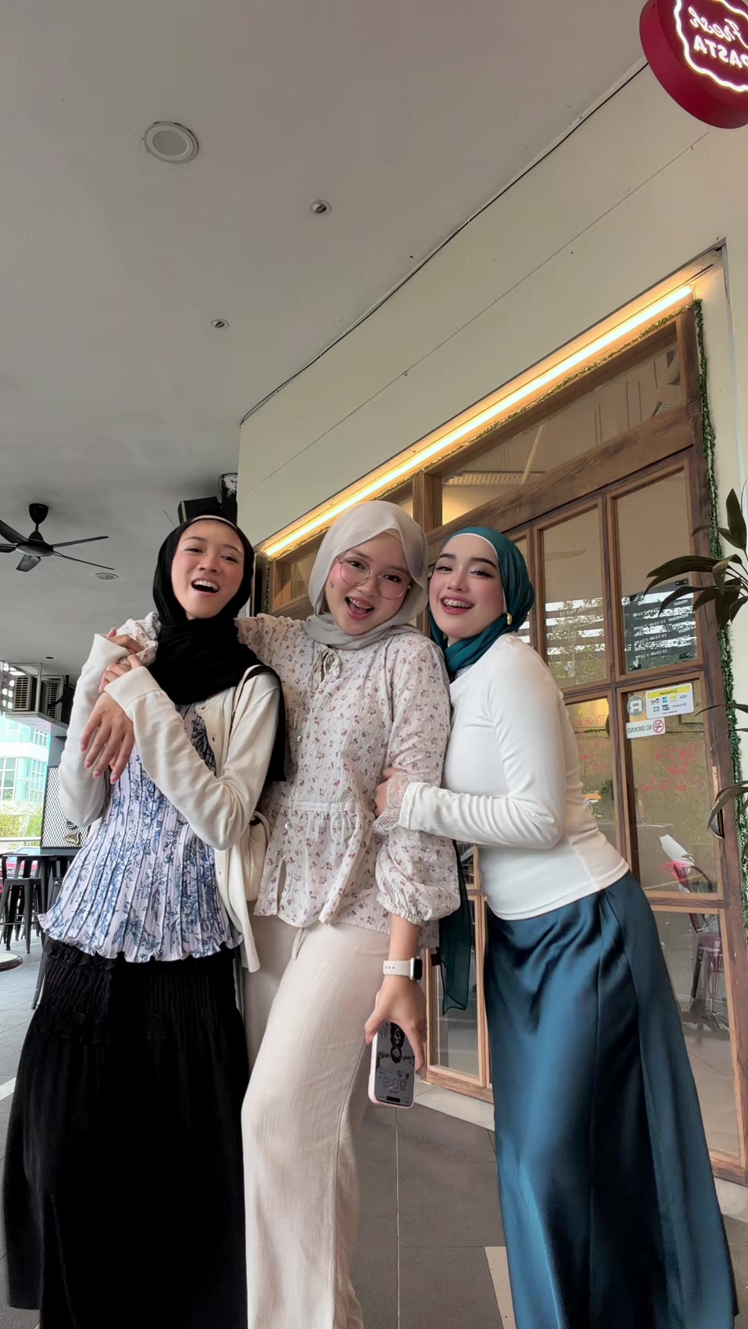 @afeesyaa