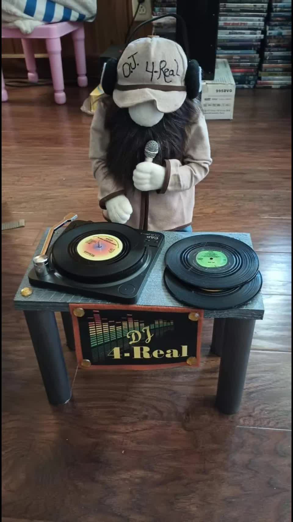@4-Real