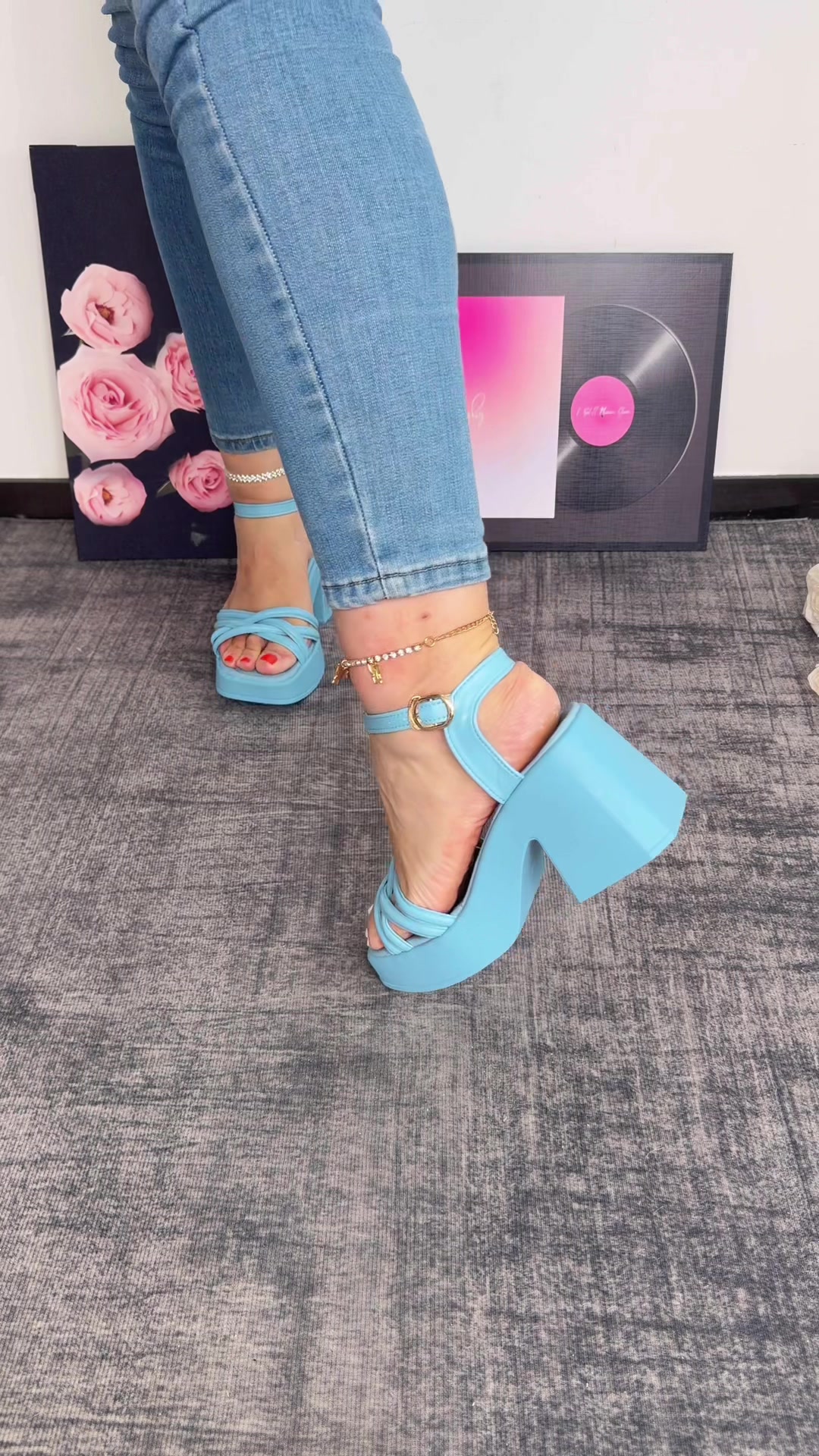 @Monica_fashion