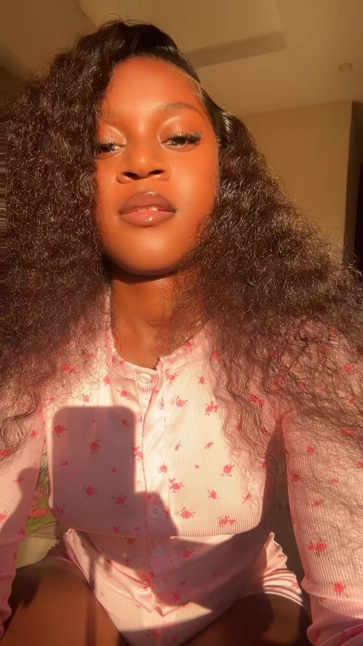 @🍍