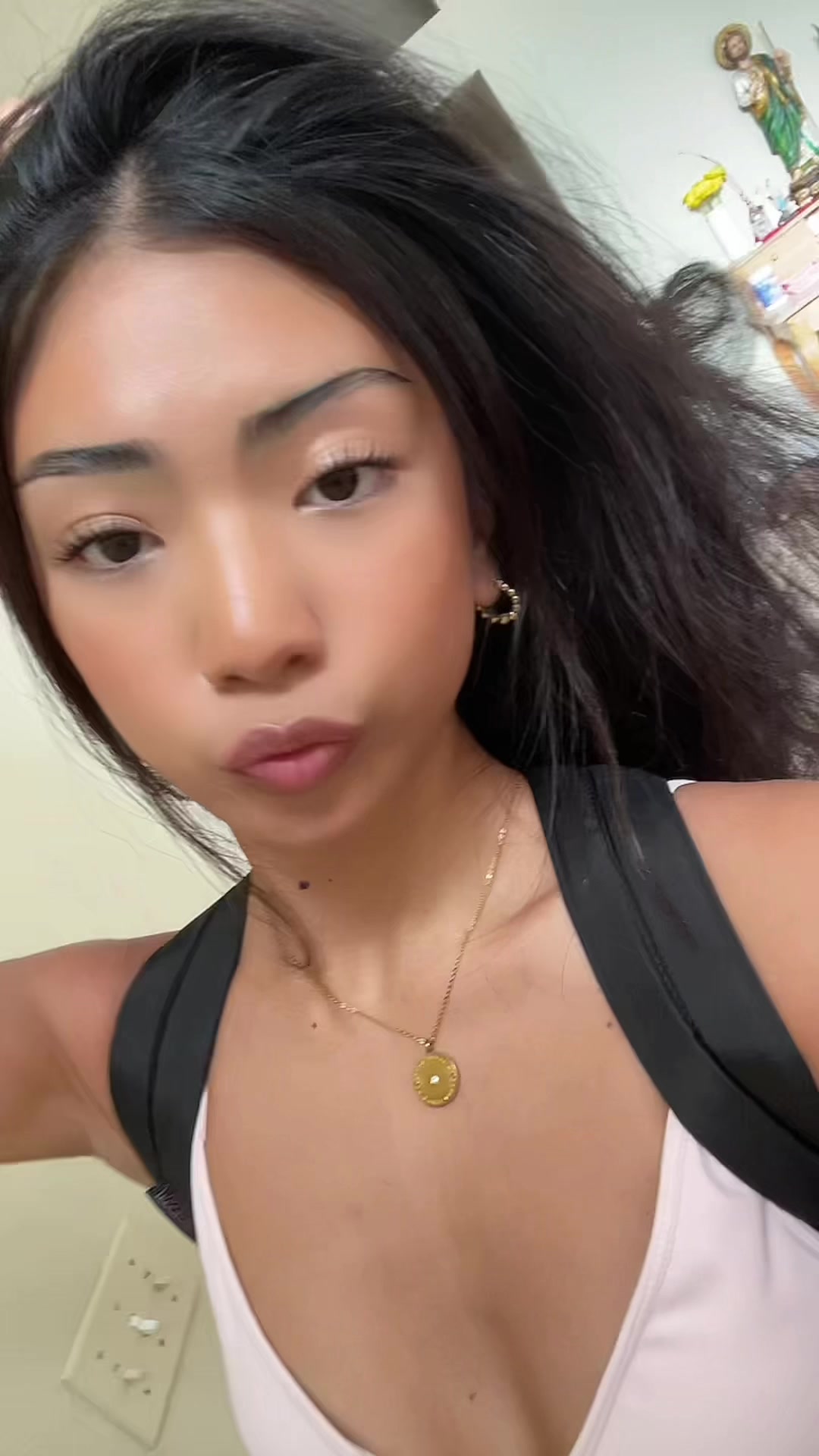 @⃟