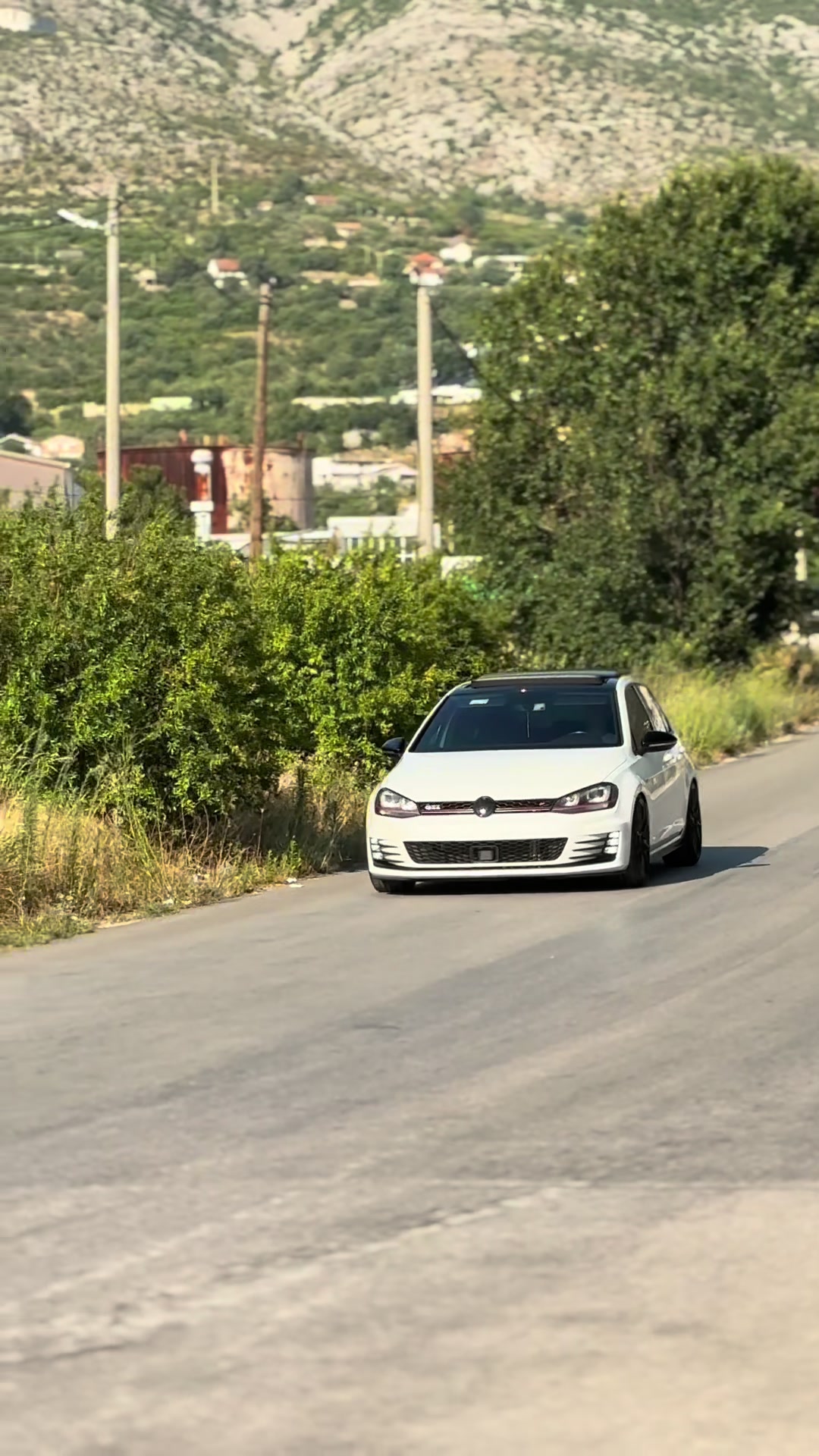 @WHITEGTI