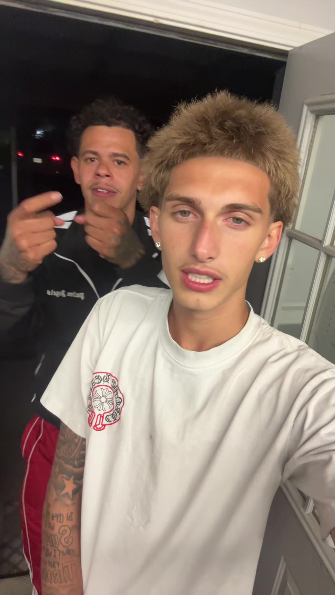 @1librody