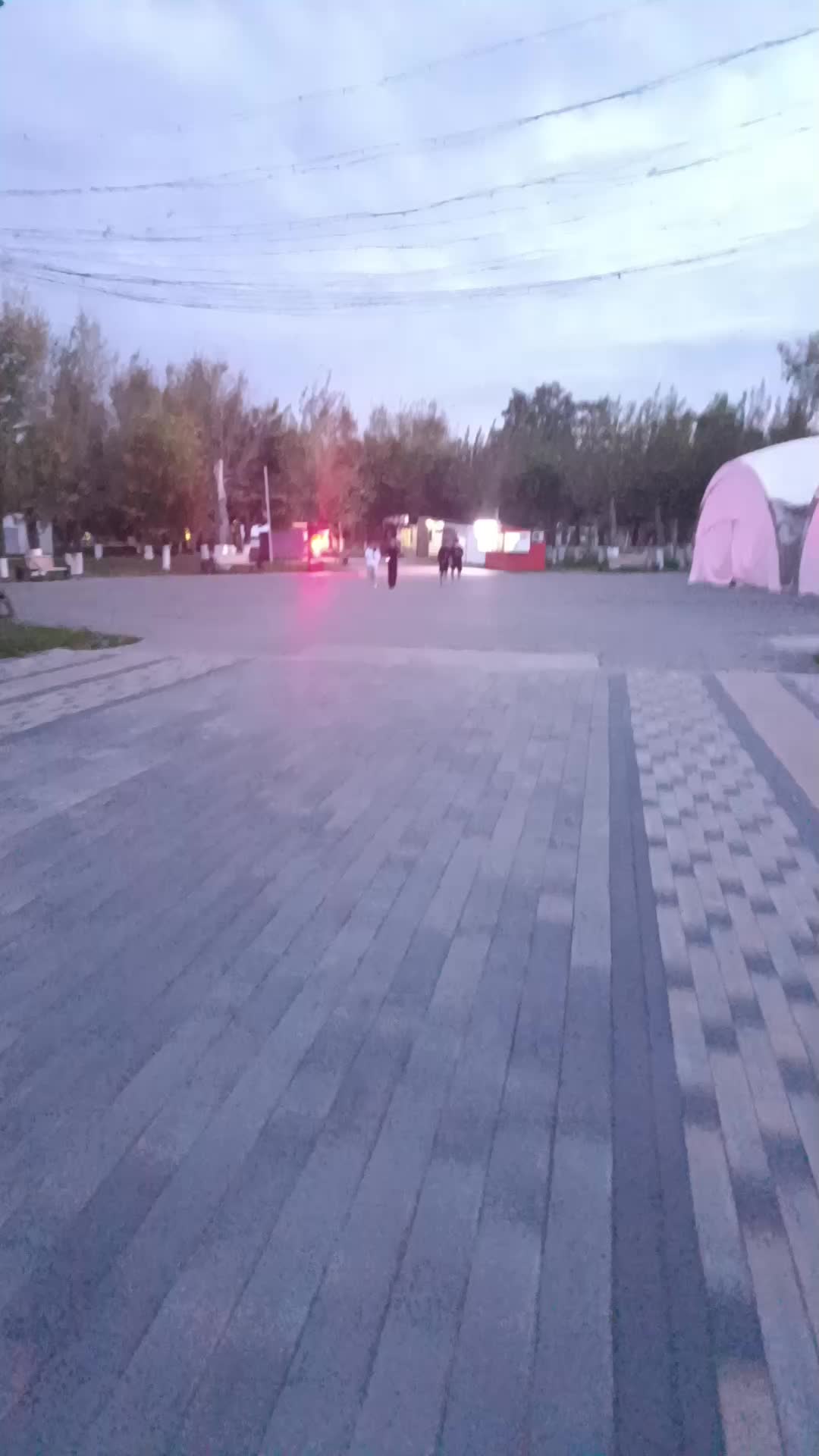 @...