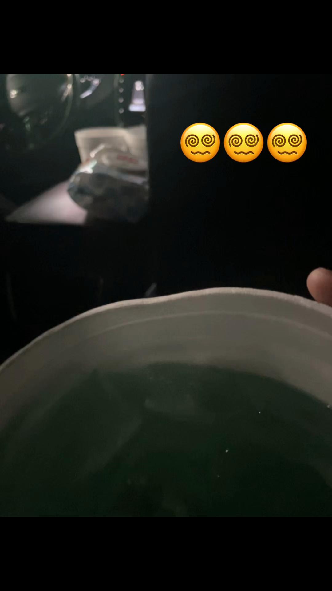 @🎭