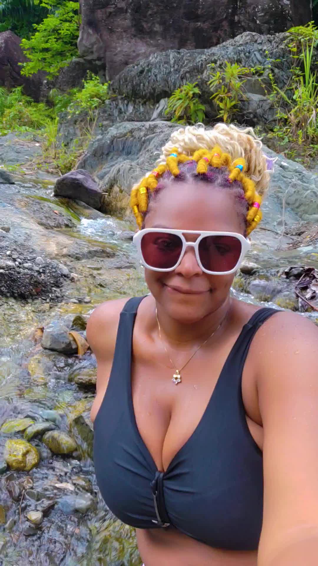 @Elizabeth Valdez 🇩🇴👑