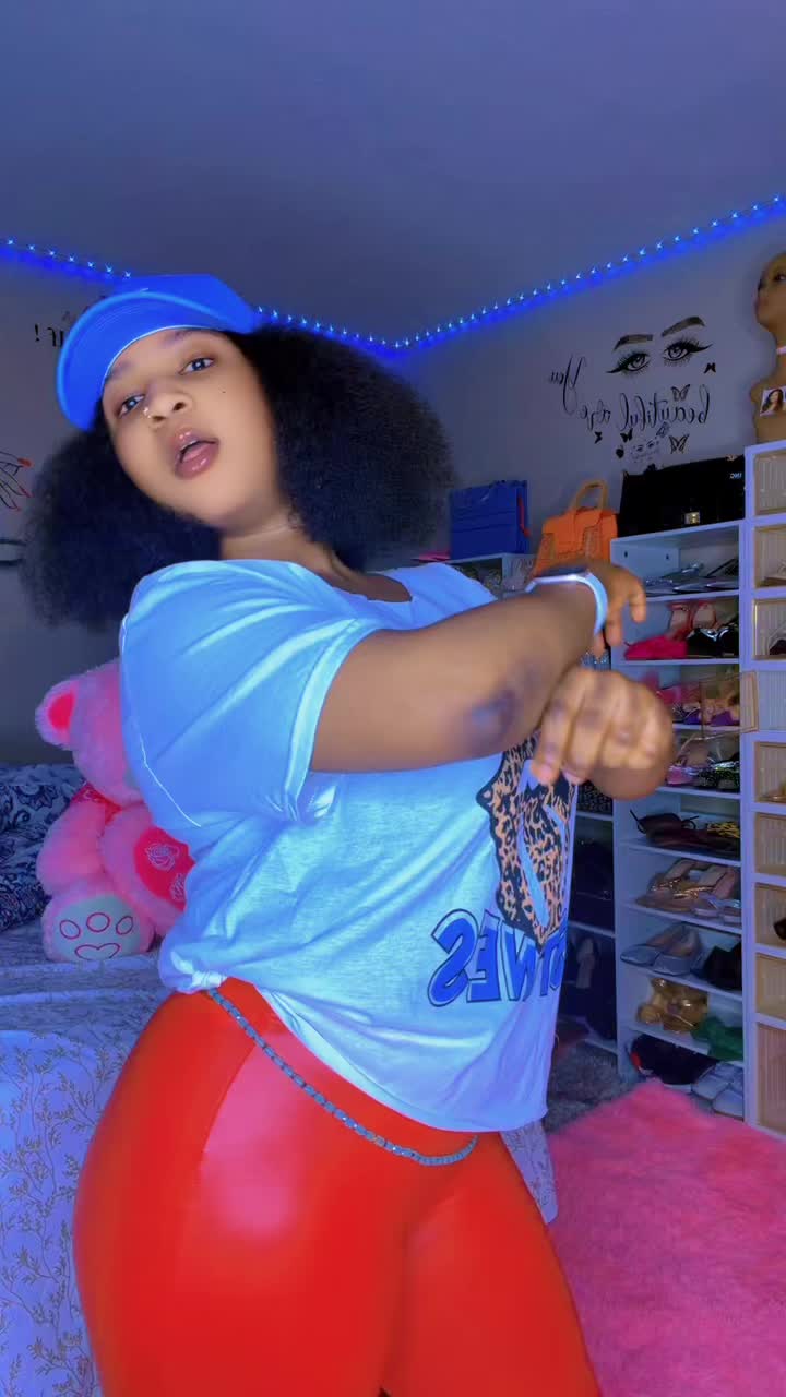 @Mumyans 😍👅😋❤️💋