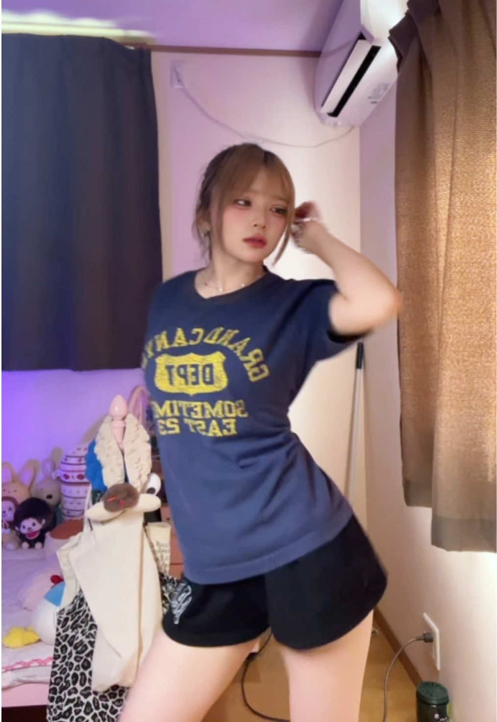 @にょっ。