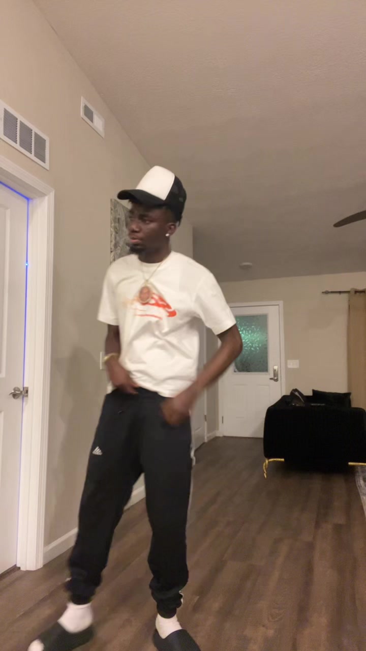 @joshua_Olenga