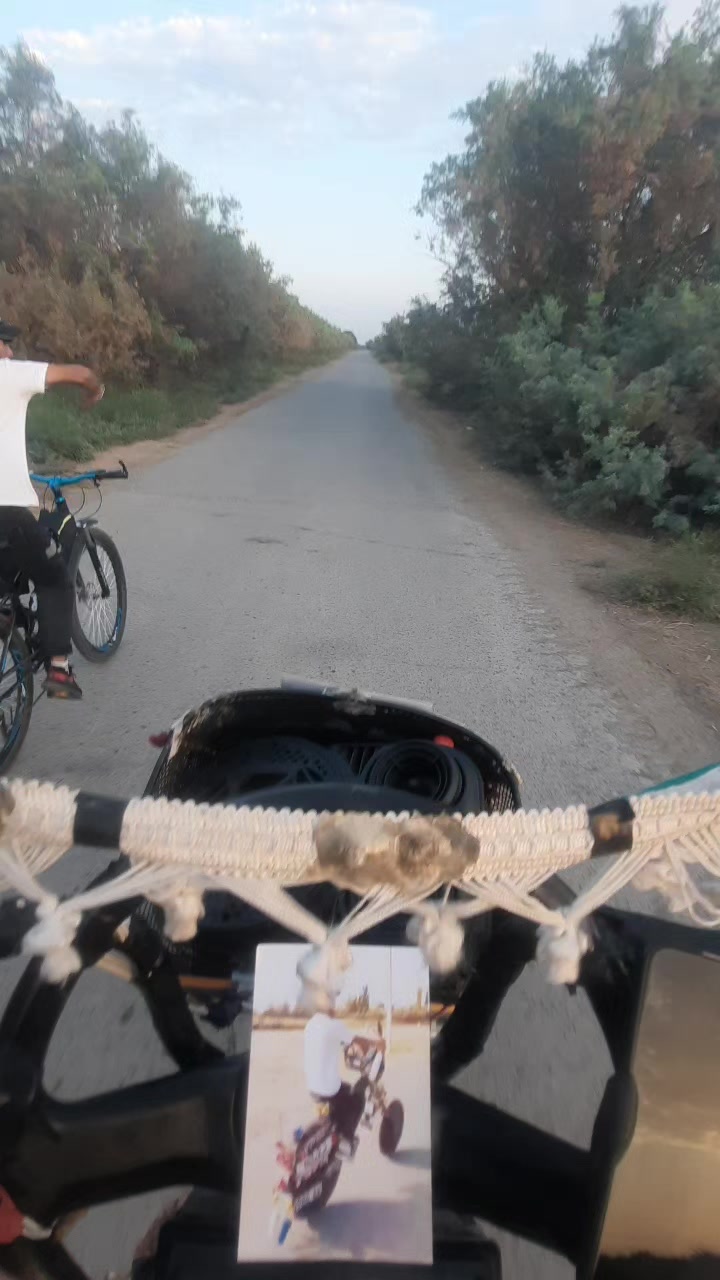 @ℰ𝓂𝒾𝓃🇦🇿
