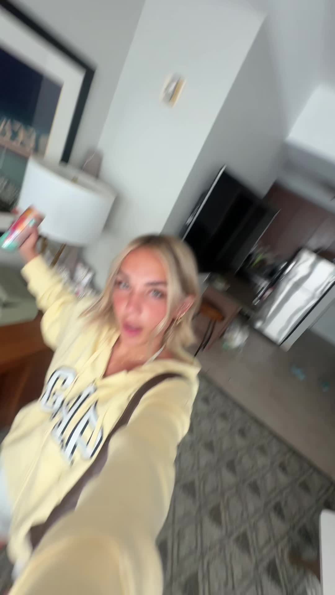 @MAISEY RAY