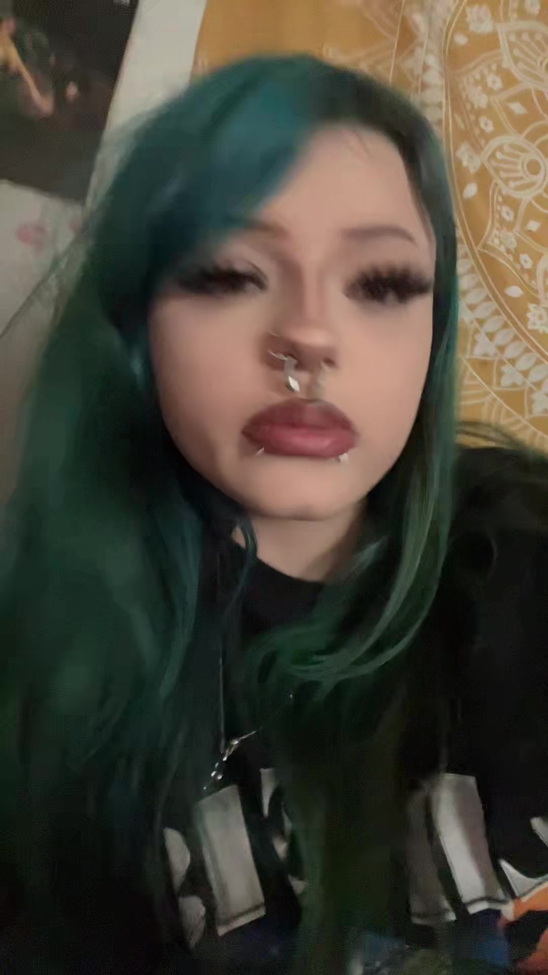 @danyka🦊