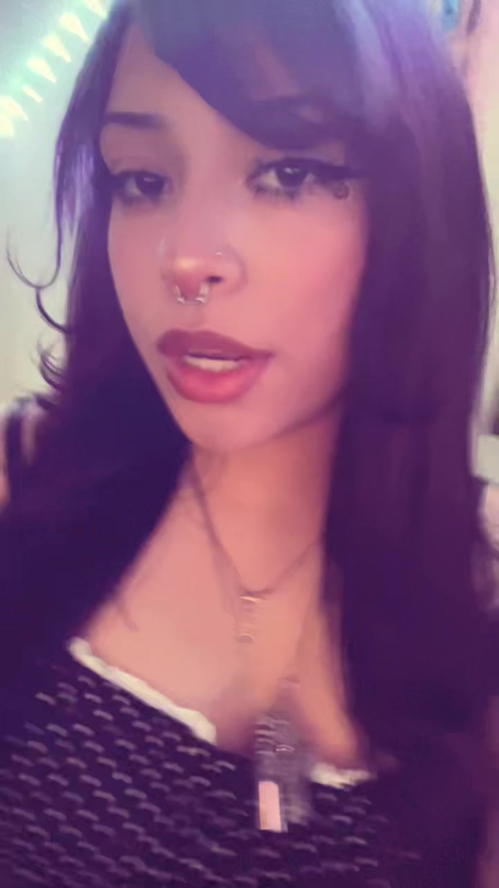 @???
