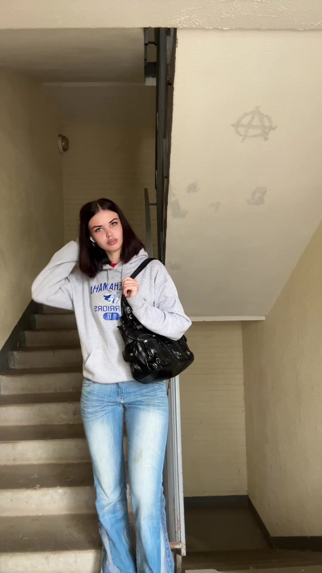 @алисия
