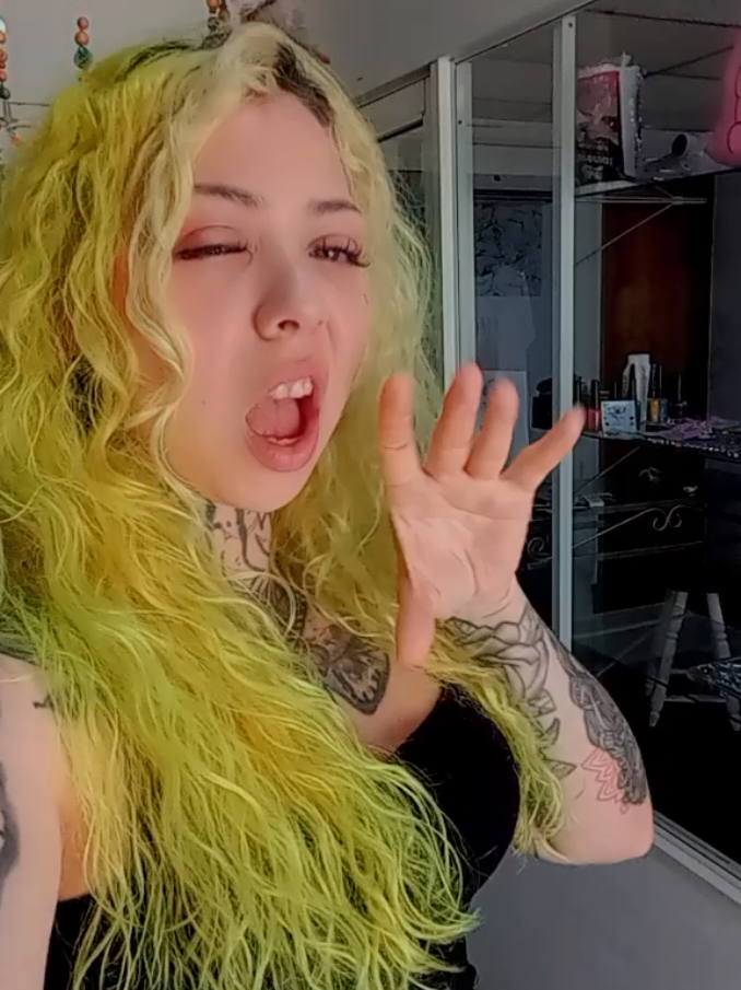 @BrujaOzkura666